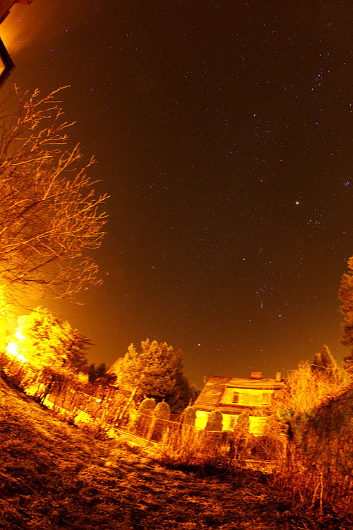 511px-Orion-Light_Pollution_12.11.17.jpg