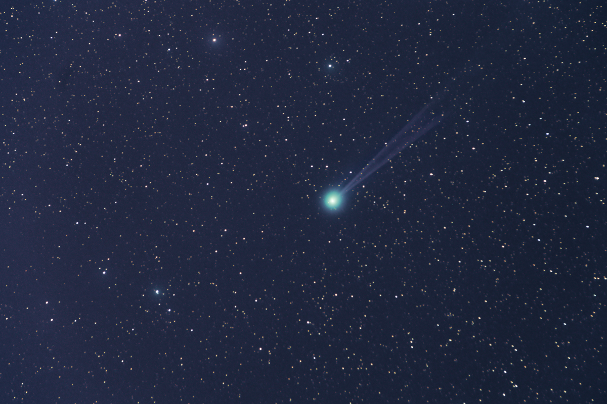 comet_lovejoy_by_sesjusz-d8eiyg0.jpg