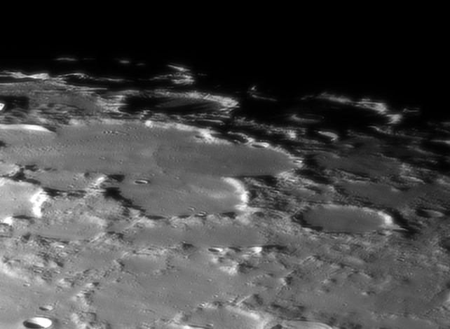 moon-2211.jpg