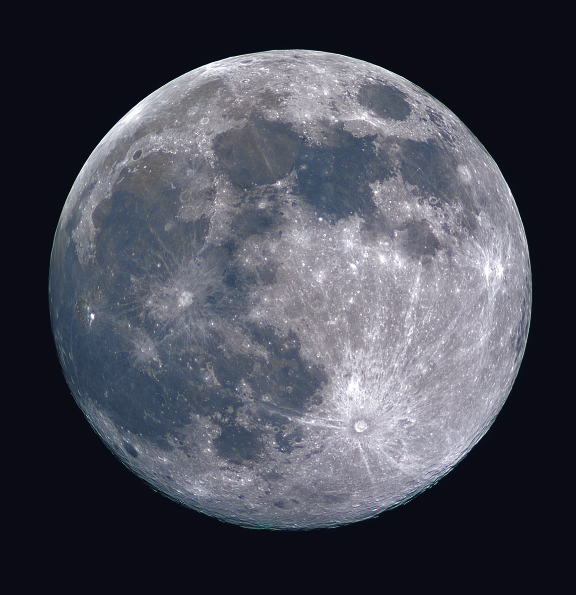 Moon0005-17-06-09-00-01-14_g4_ap2286_conv.jpg