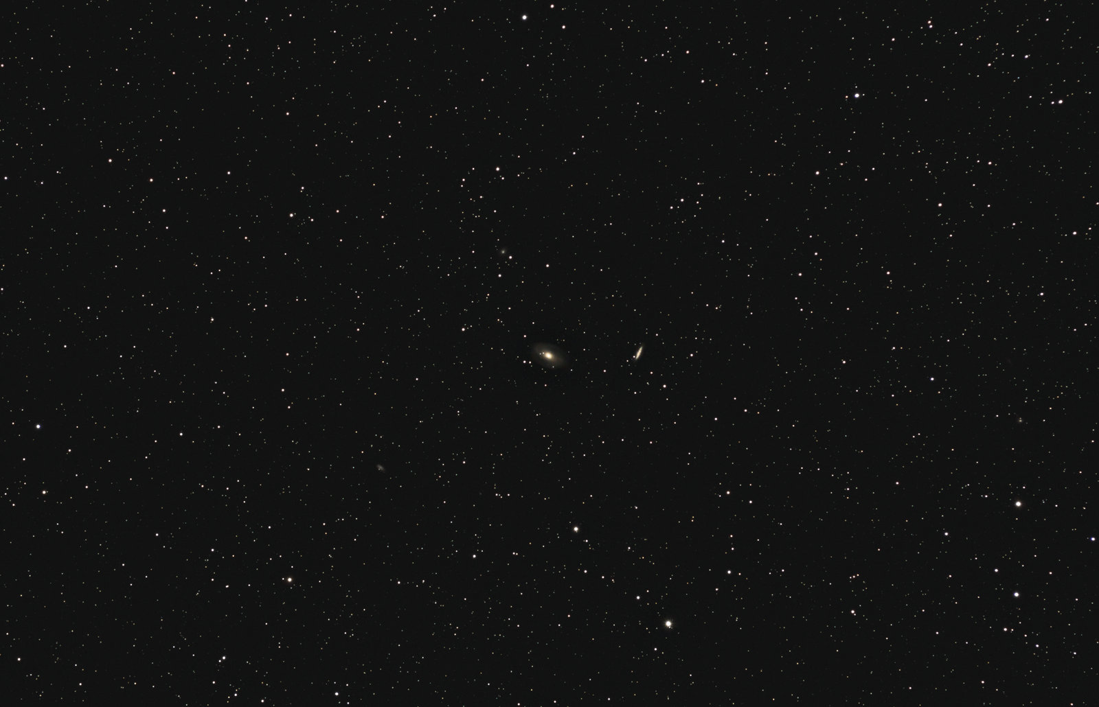 m81 m 82 Jupiter 37a 135mm iso 800.jpg
