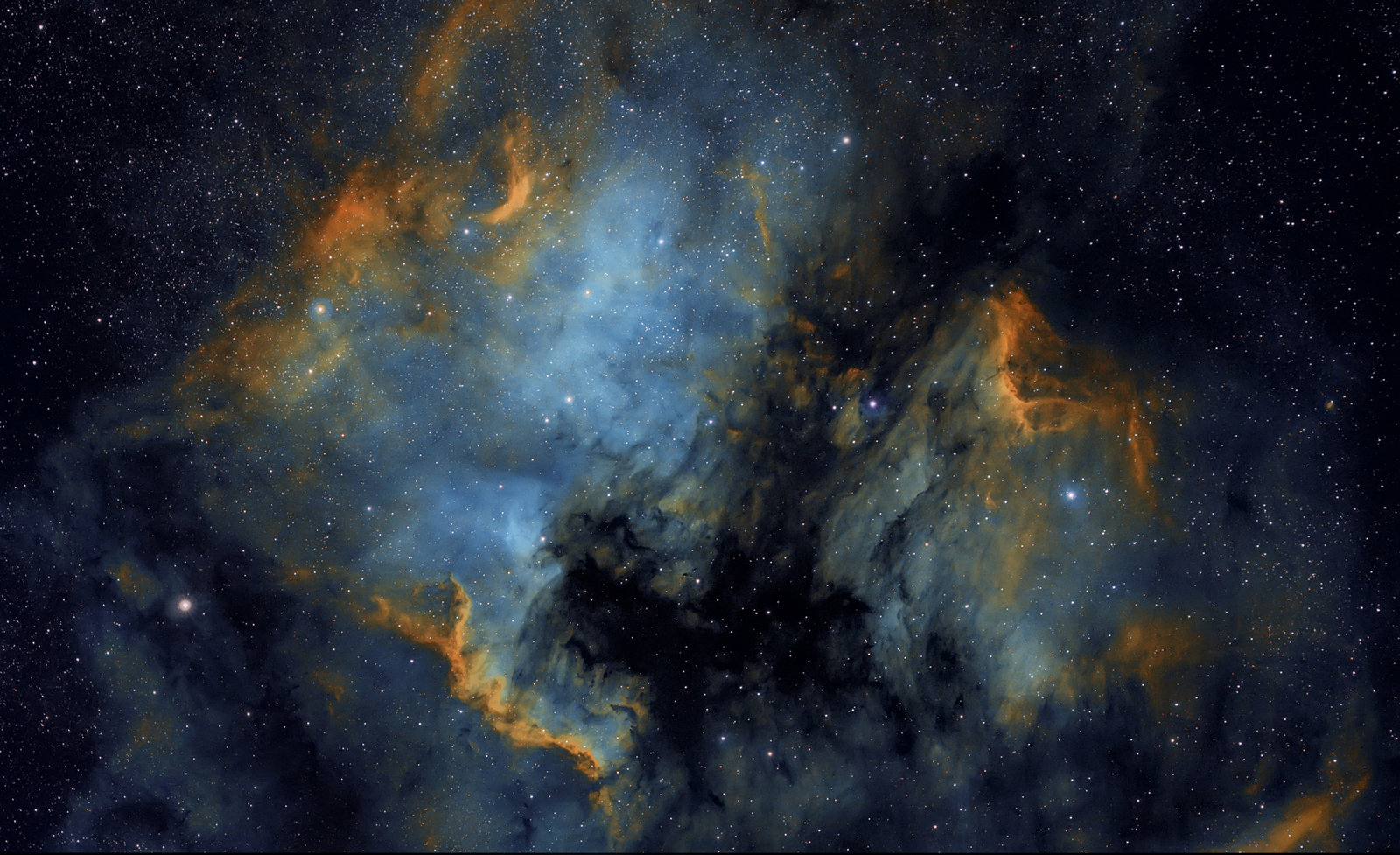 HST_NGC7000_IC5070sm.jpg