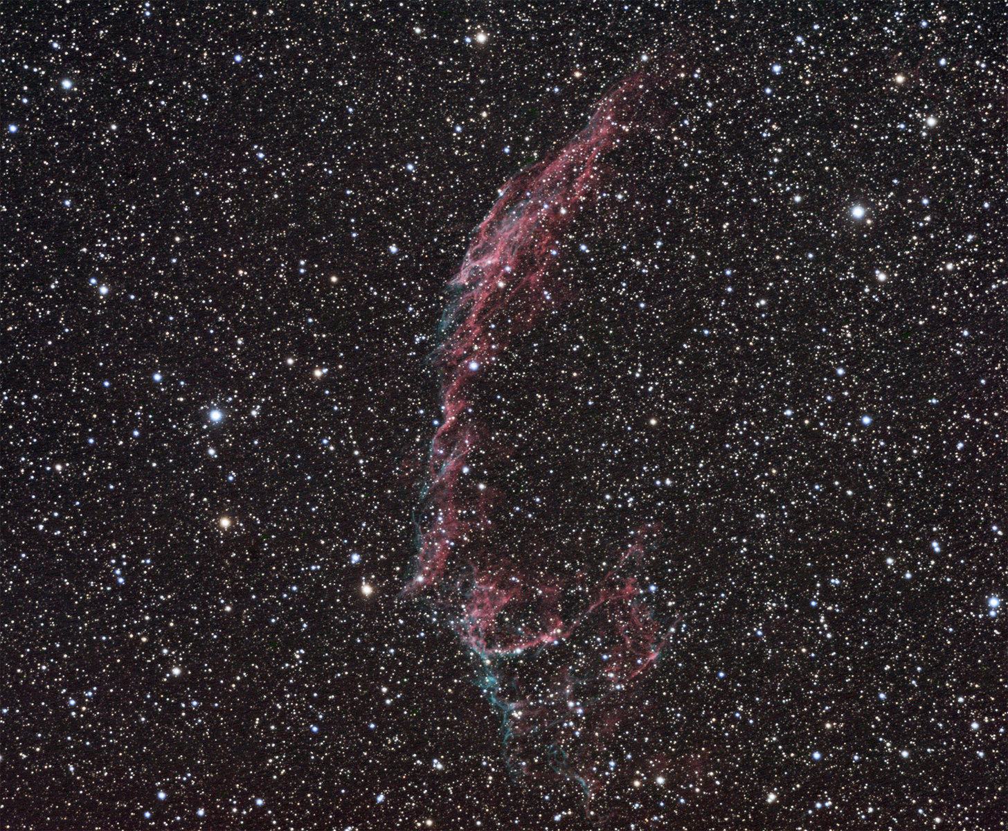 NGC6992_LRGB_FINAL_2.thumb.jpg.20fc1687f647baf6e41bcb8a2027f4eb.jpg