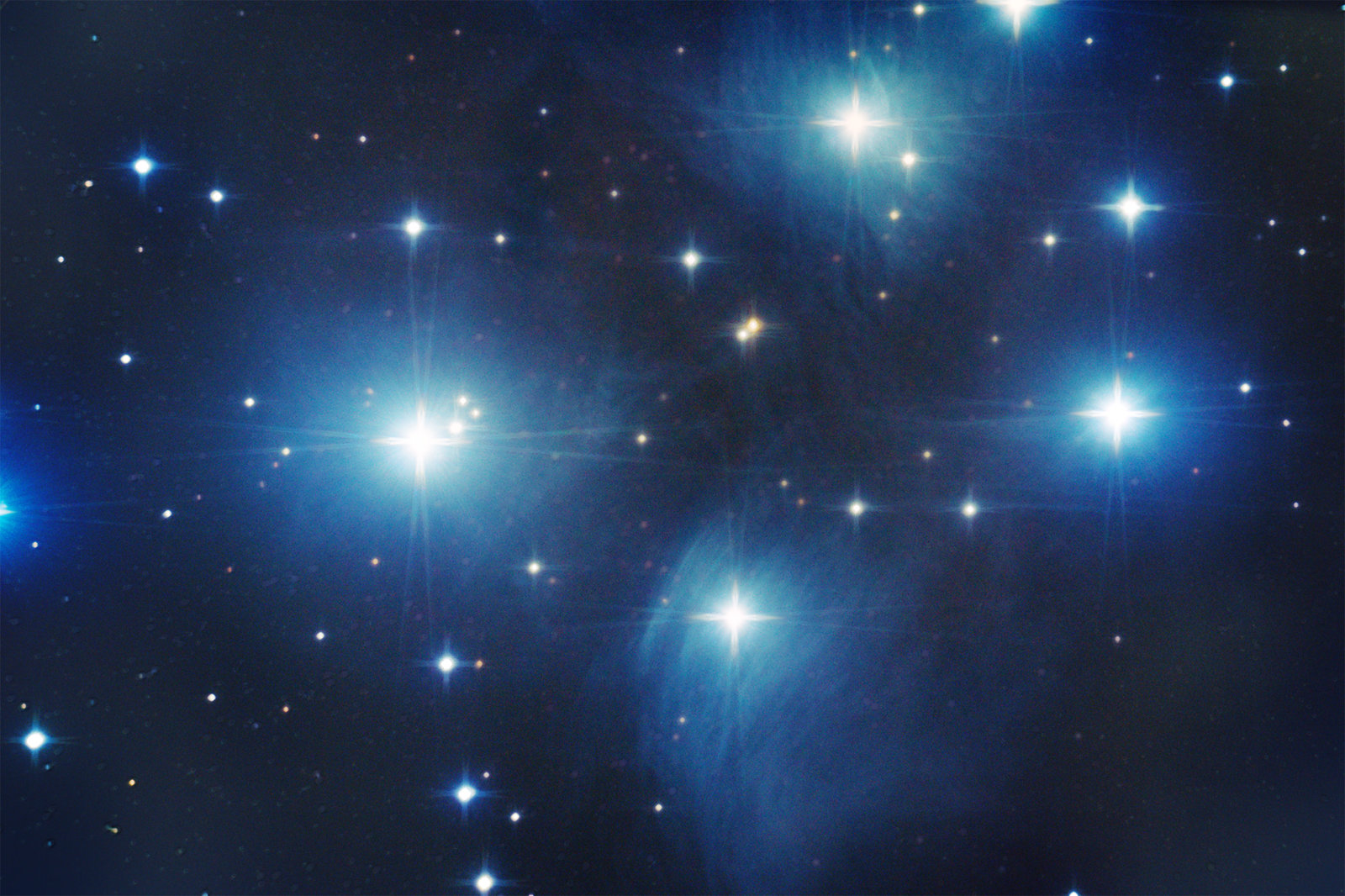 M45_ALL_fin_dust.jpg