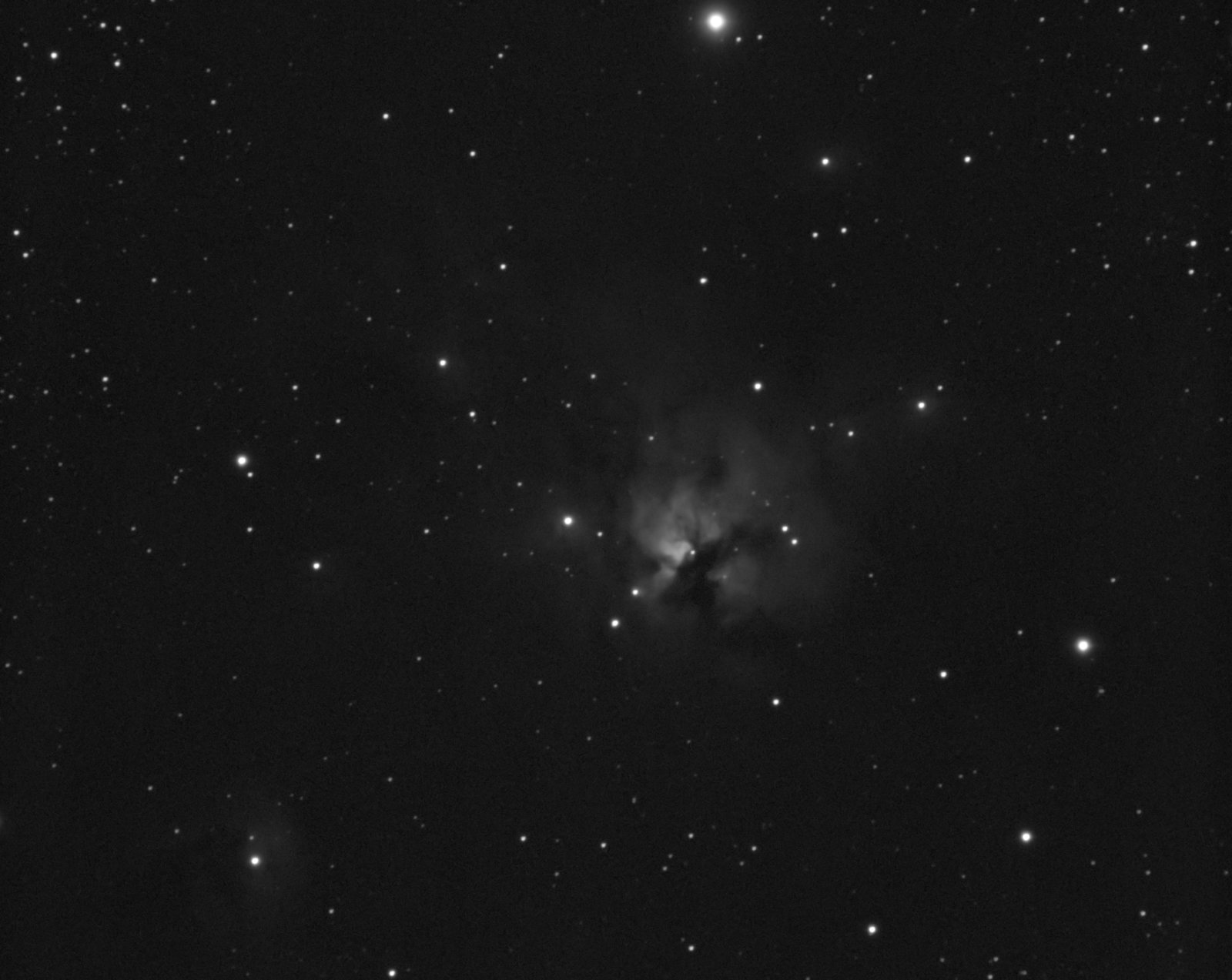 NGC1579jc.thumb.jpg.f8d4dc540a499607d0dfc840e7862aa0.jpg