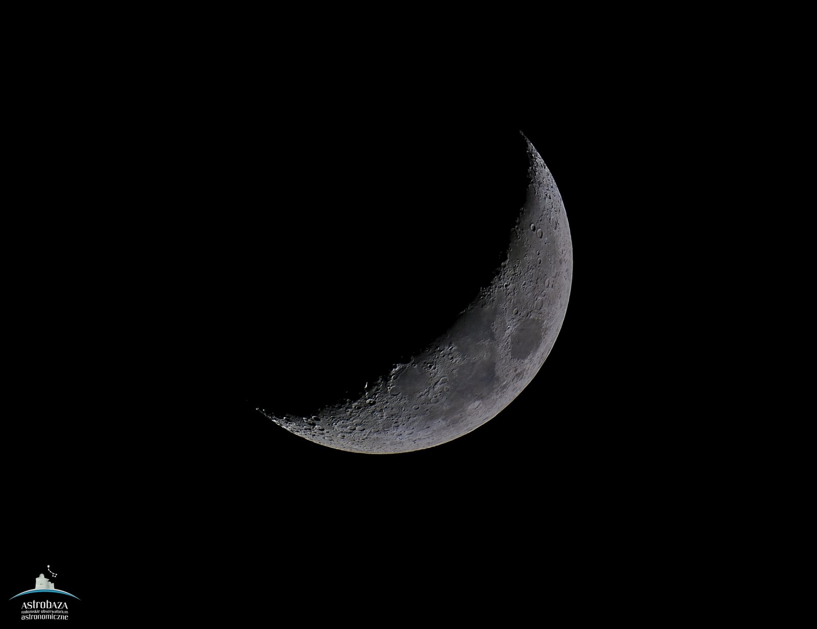 moon 20.04.jpg
