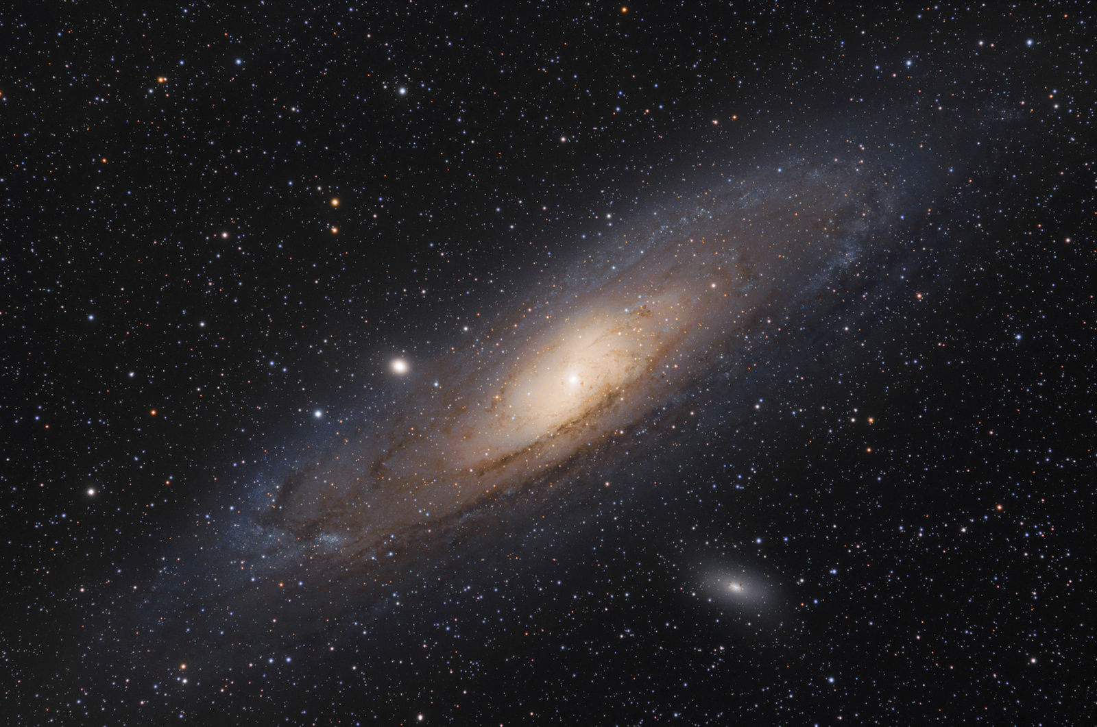 M31_L.jpg