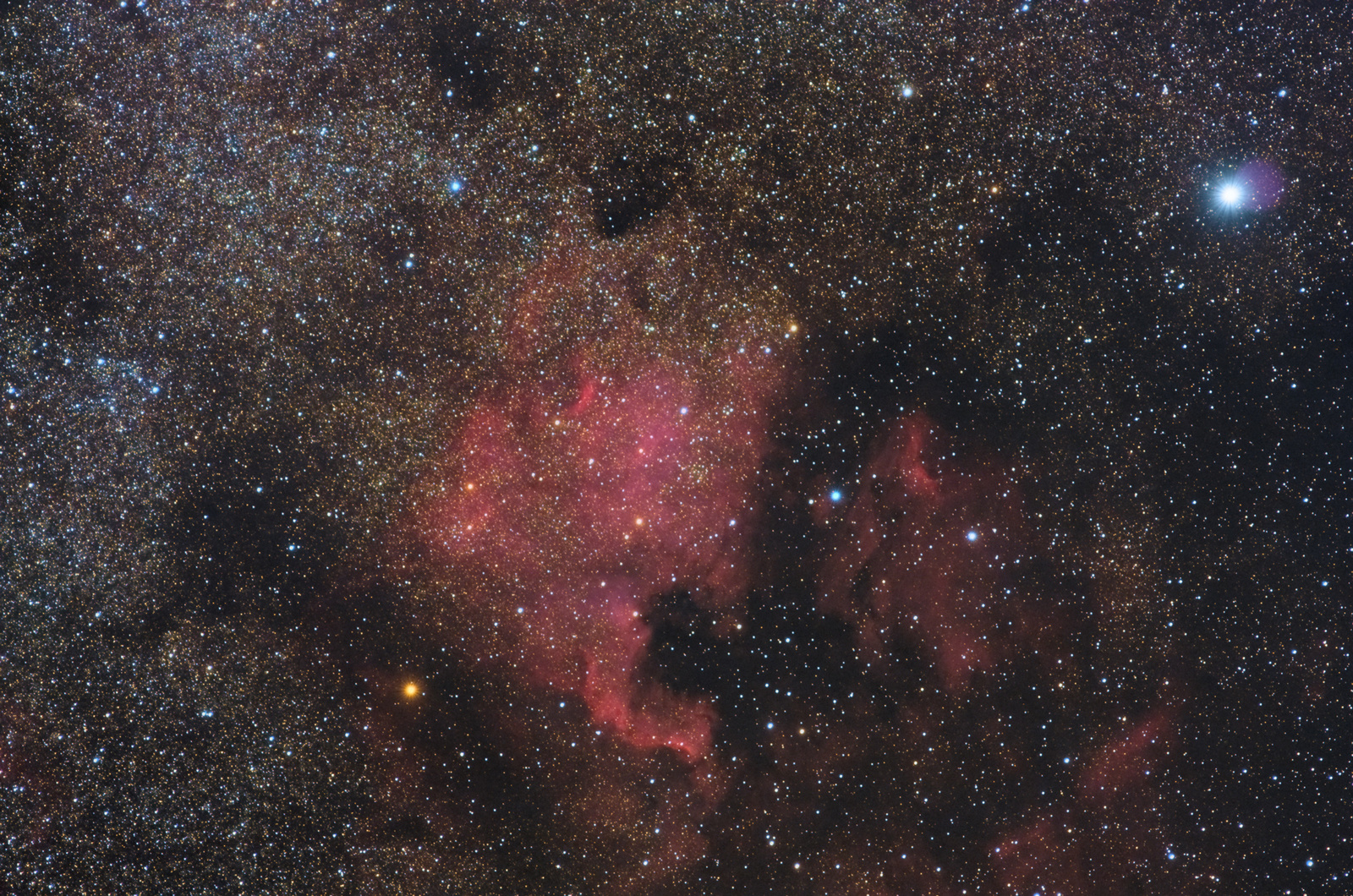 NGC7000_w_domu.thumb.jpg.a4b4972e88b4d62a8fa718b1a8ac2b0f.jpg