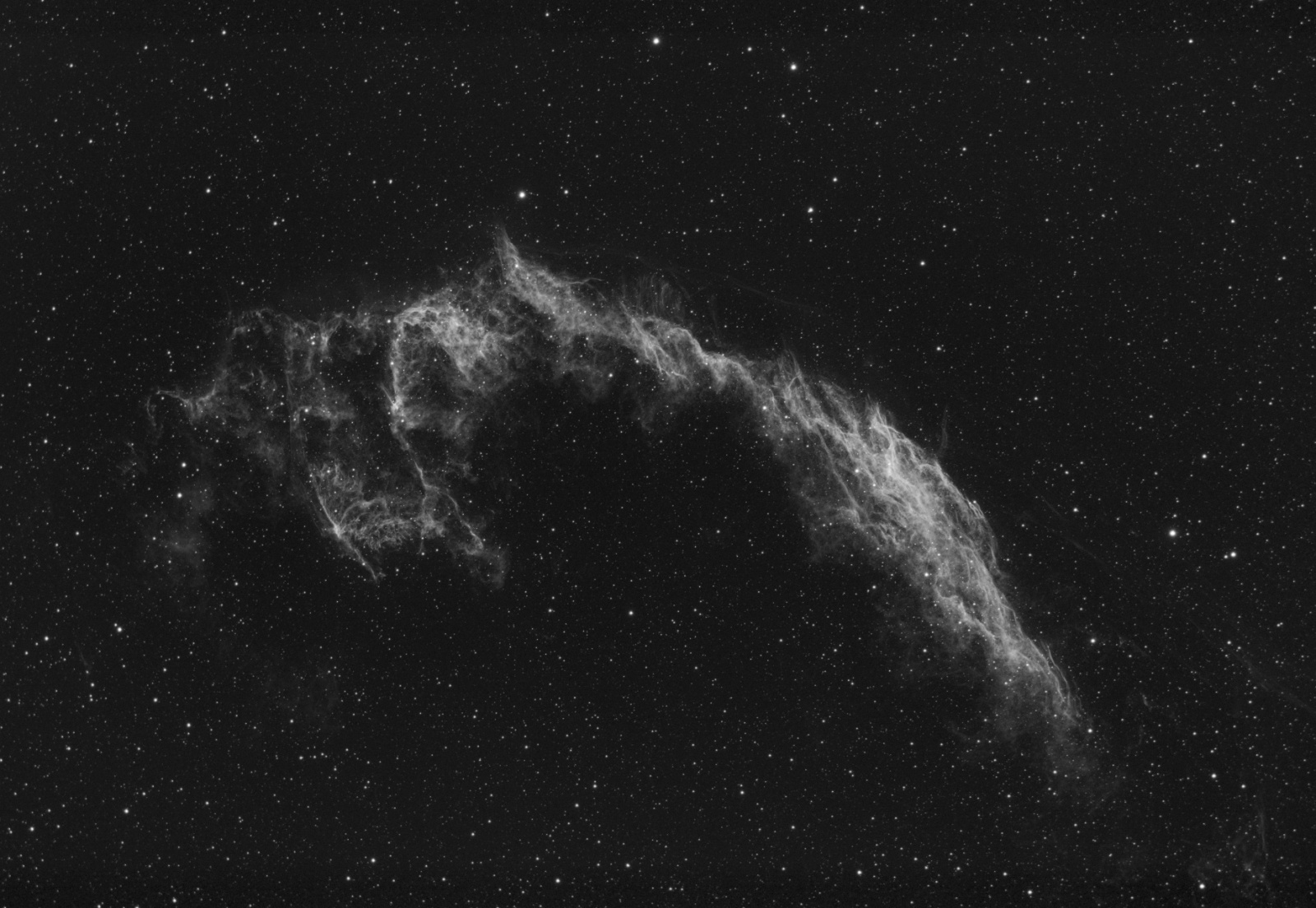 NGC6992_veil_stack_5hrs_ABEa.jpg