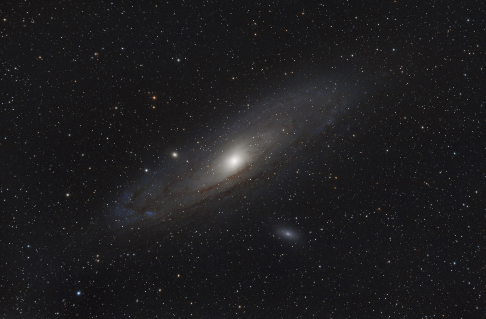 M_31_Andromeda_Galaxy 10h.jpg
