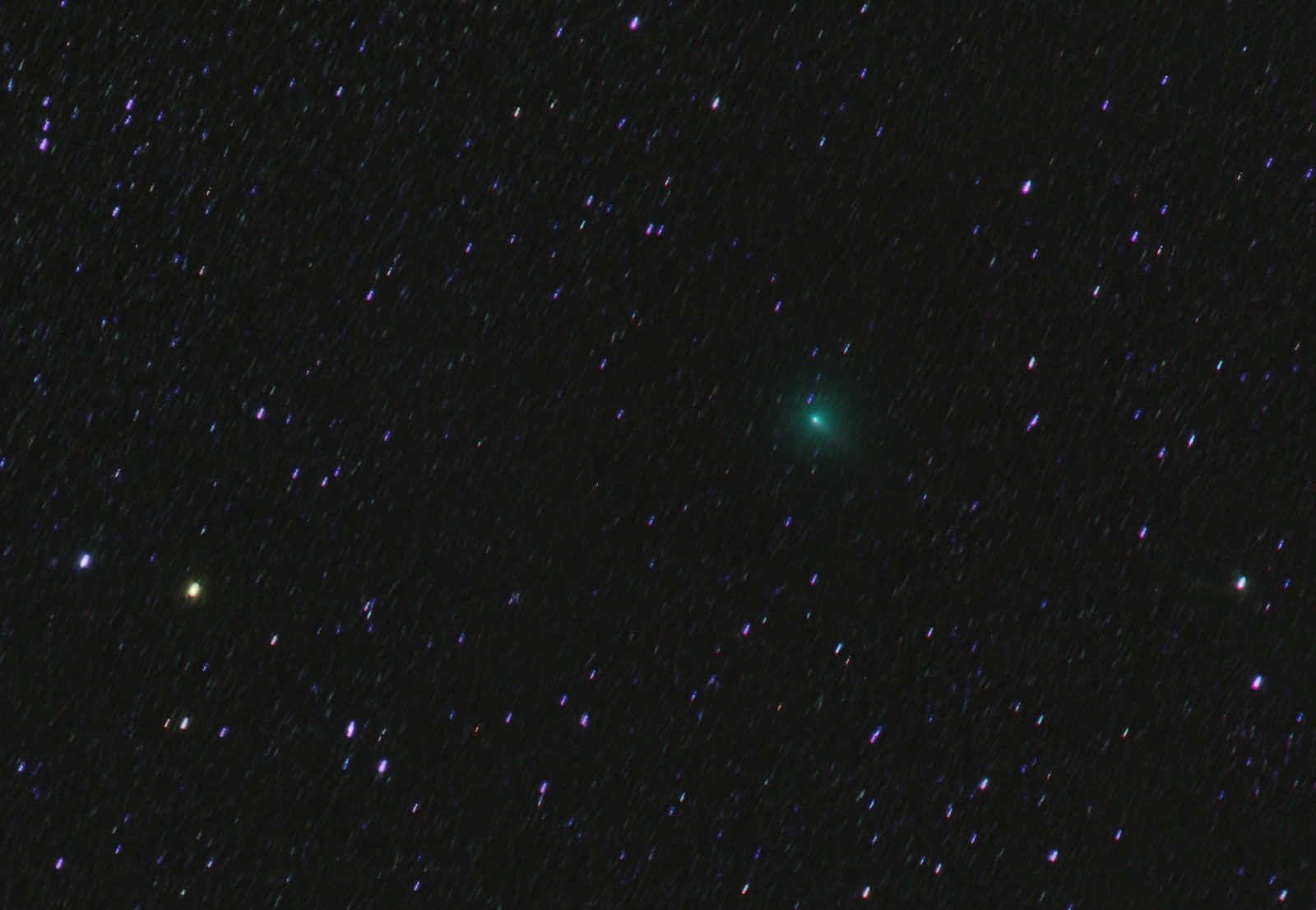 Kometa C2020 M3 Atlas 26XI2020 stack kometarny.jpg
