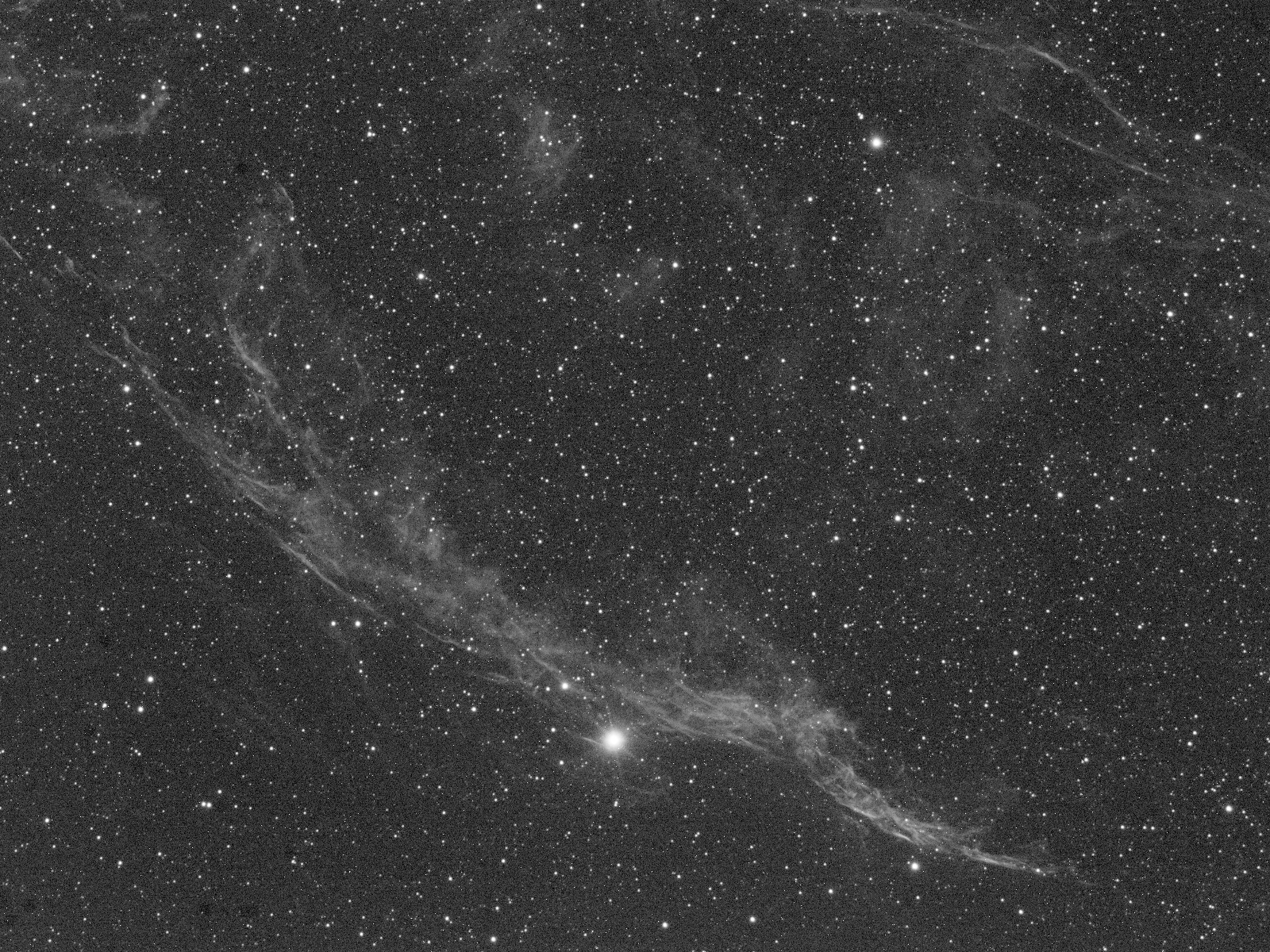 1815342850_NGC6960Mozaika-3_1200sec_1x1_Ha_0016.jpg.f4f2f7a6062cd17728b6cddfe70bca70.jpg
