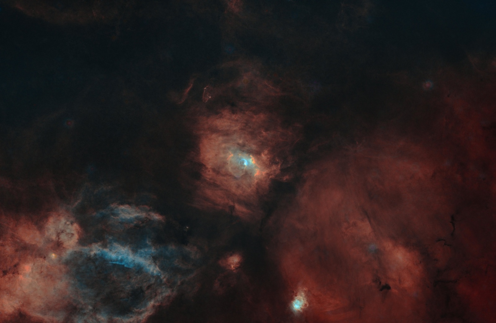 NGC7635_SHO_Ha_44_SII_41_OIII_42x600s_nostars_version3_Skala_25.thumb.jpg.366984cf42e2fcc35b59be0b09a0b077.jpg
