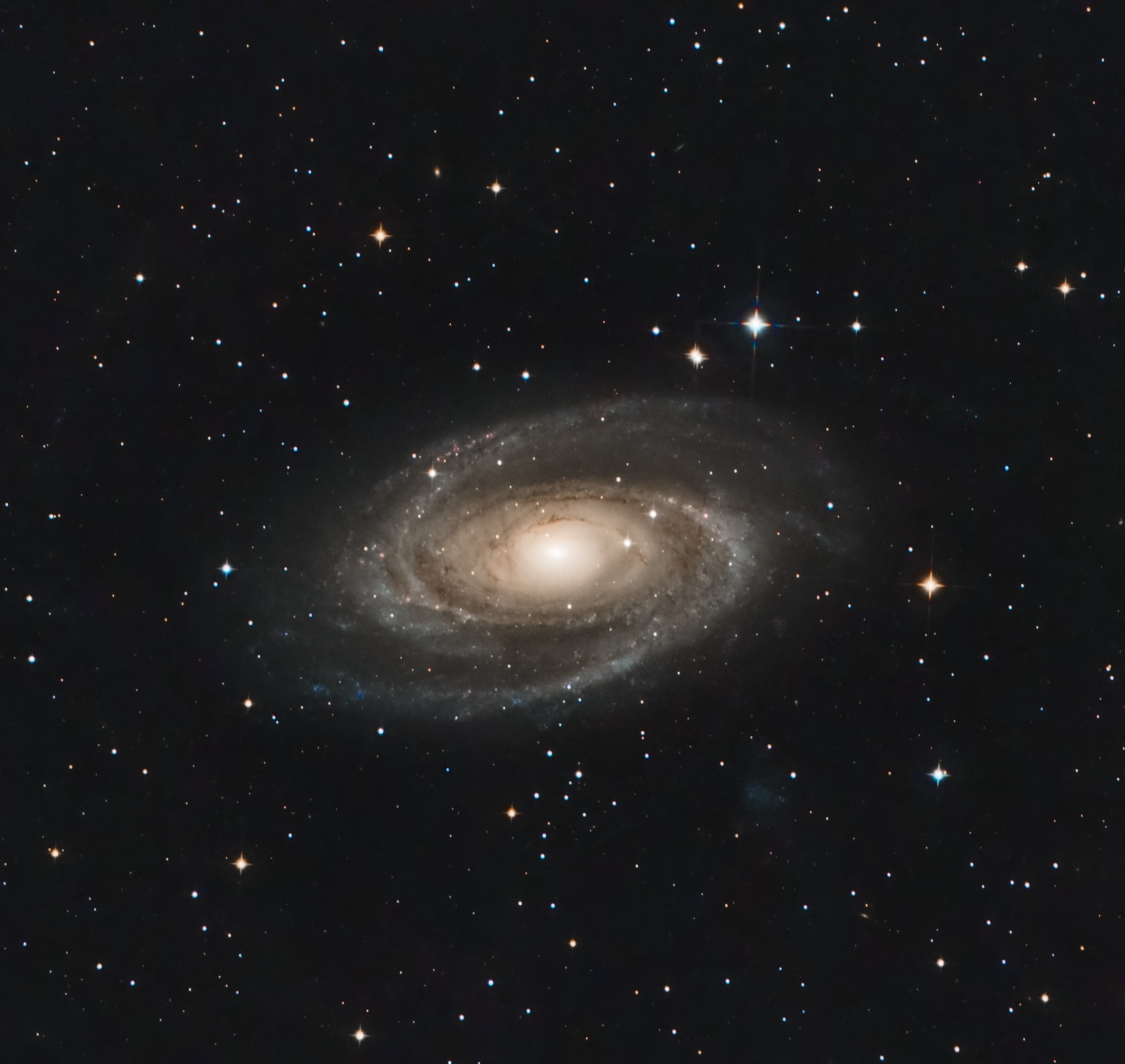 M81_app8RGB_PS.thumb.jpg.949fbf2510f57b0a08026f1eaf886608.jpg