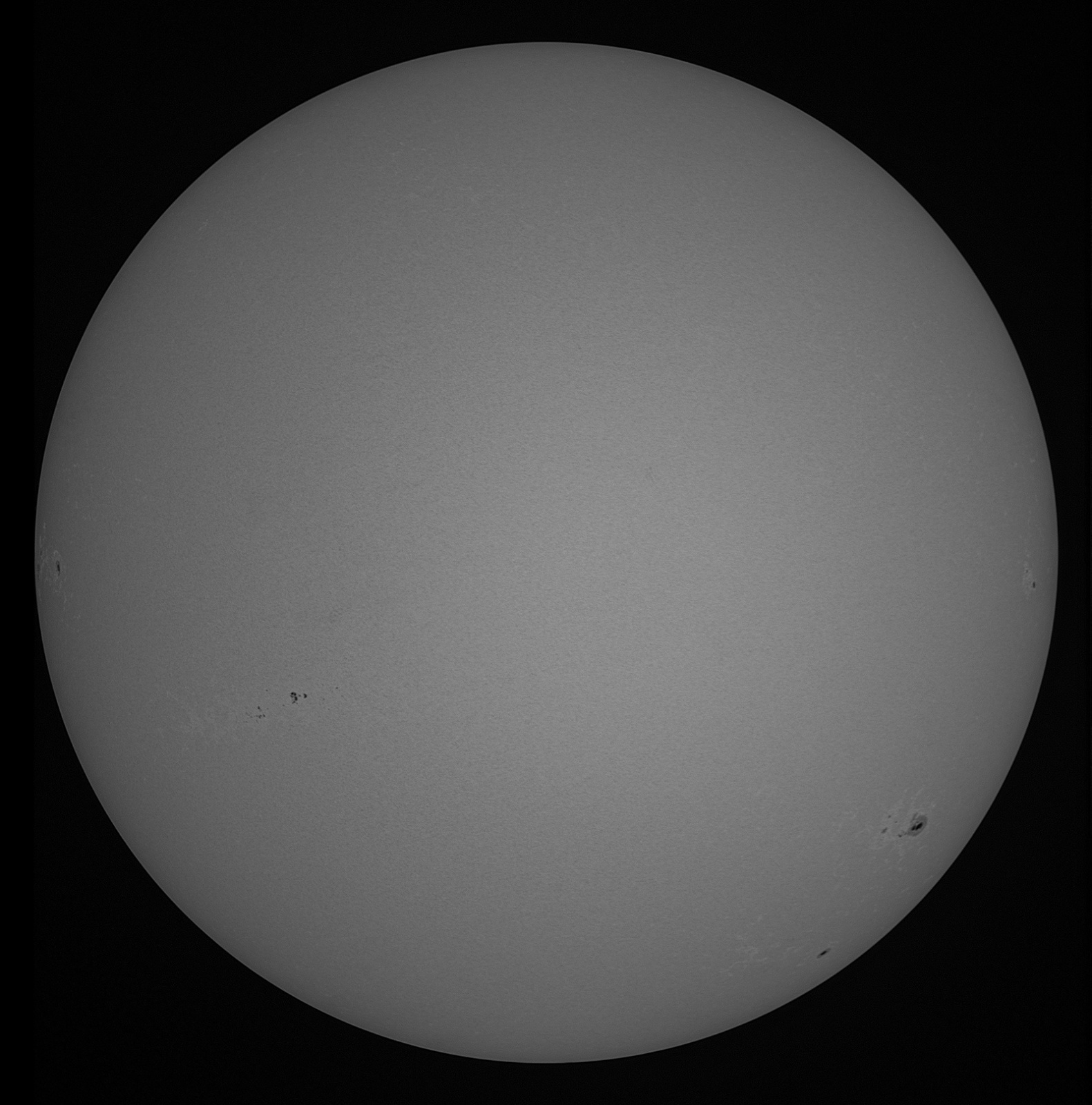 sun-2022-05-08-bw.thumb.jpg.43c62616bd8e8d50e8e6c63a5c4f0c32.jpg