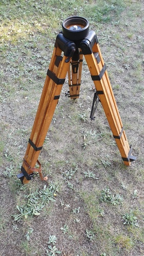 Więcej informacji o „Drewniany statyw od teleskopu TAŁ”