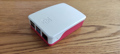 Więcej informacji o „[S] Raspberry Pi 4B WiFi 8 GB RAM + SD 32 GB”