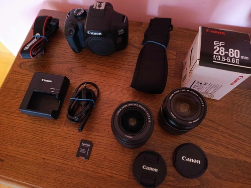 Więcej informacji o „Canon 4000D + 2 obiektywy, filtr, karta SD (duży zestaw)”