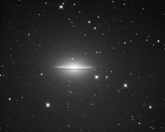 M104-001Lj.jpg