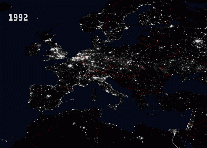 Europa - zanieczyszczenie światłem 1992-2010.gif