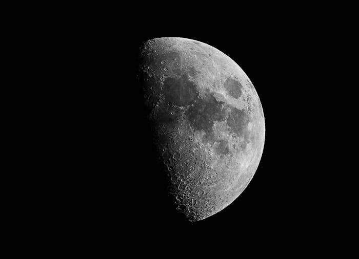 moon04042017.jpg