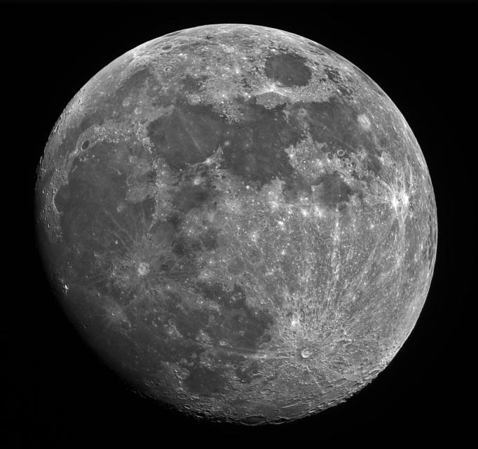 Moon0002-17-04-08-23-34-38_g4_ap1540_conv.jpg