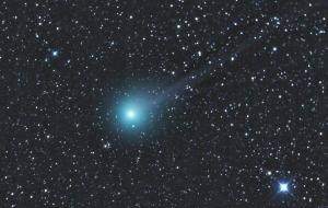 Kometa C-2014 Q2 Lovejoy 1000 mm. f5 iso 2500 czas 6 min. 15 sek - 2.jpg