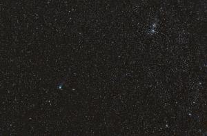 Kometa lovejoy i podwójna gromada w Perseuszu 17 min.45sek. II pix tło 16 bit.tif retusz w Picasa 3 JPG - Kopia.jpg