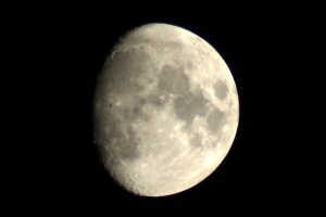 Tranzyt ISS na tle Księżyca 10 luty 2014 21h16m06s.JPG
