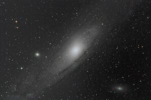M31bezbiasa.jpg
