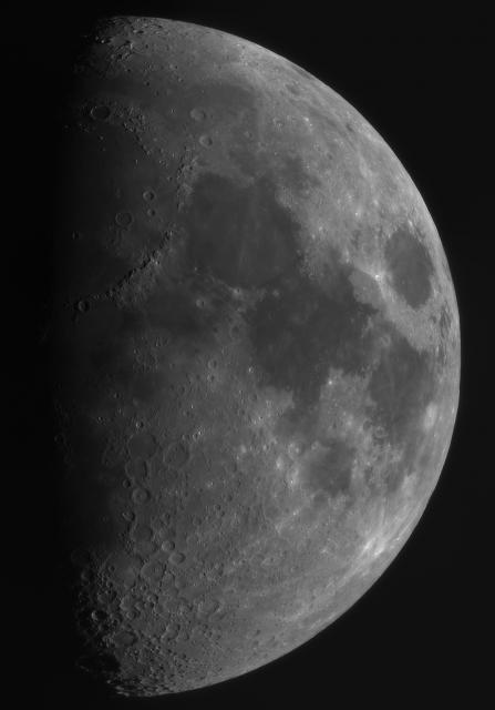 Księżyc_6.01.17_600mm.jpg