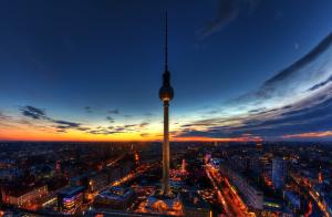 berliner_fernsehturm_at_sunset_by_roman_gp-d71920j.jpg