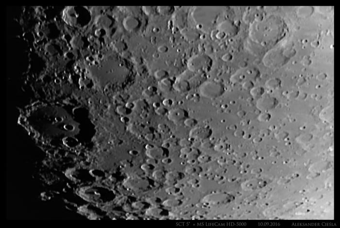 moon-10-09-16.jpg